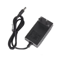 Cargador de batería para Navee Easyride 20 E20 E25 Easyride Pro o similar  - 1 Compatible con patinetes Navee Easyride 20, E20, 