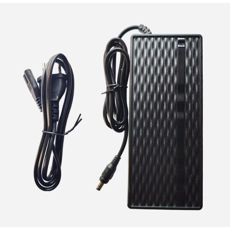 Vnutrenneye zaryadnoye ustroystvo dlya elektrosamokata Navee N65 ili analogichnogo.  - 1 Vnutrenneye zaryadnoye ustroystvo dlya 