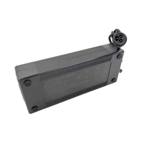 Minimotors 83V 1.4A lader for Dualtron 72V Storm, Ultra 2/X II UP, Thunder II og X2 Minimotors - 4 Passer til Dualtron 72V Storm