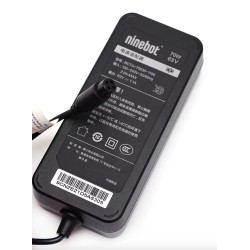 Chargeur Original pour Ninebot Mini S / Mini S Pro 63V 1.1A 70W - 70W Segway - Ninebot - 3 Compatibilite: pour Ninebot Mini S et